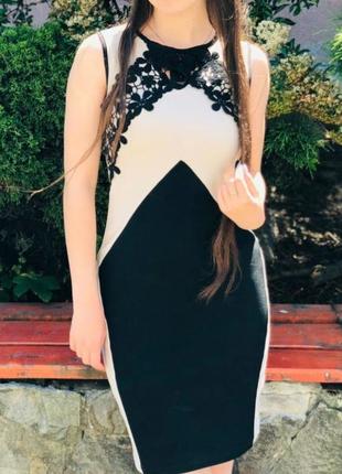 Сукня в обтяжку atmosphere