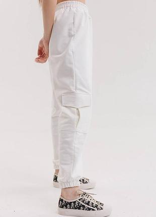 Джогери карго з боковими кишенями для дівчинки розмір 134, 140, 146, 152, 158, 164 білі