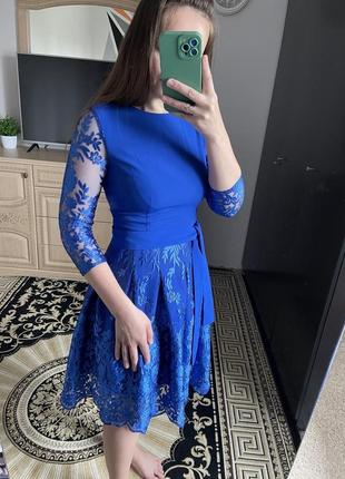 Сукня в ідеальному стані,розмір 42-44,одівалась тільки 2 рази…