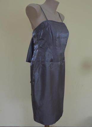 Шикарное фирменное нарядное платье с воланом на бретельках3 фото