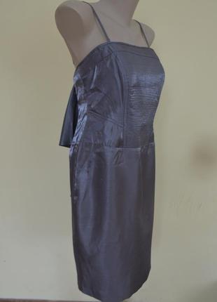 Шикарное фирменное нарядное платье с воланом на бретельках4 фото