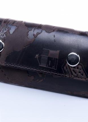 Красива коричнева шкіряна ключниця з кріпленням на карабіні, колекція "7 wonders of the world"