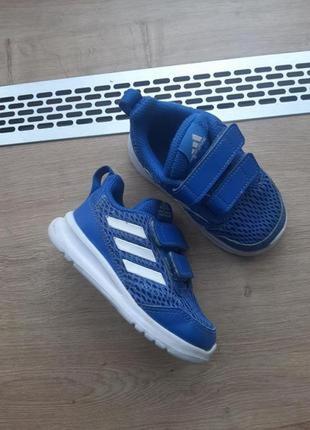 Летние легкие кроссовки adidas