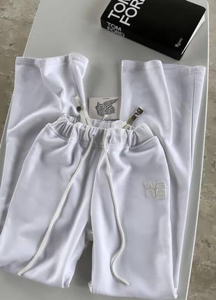 Белые спортивные штаны ванг wang