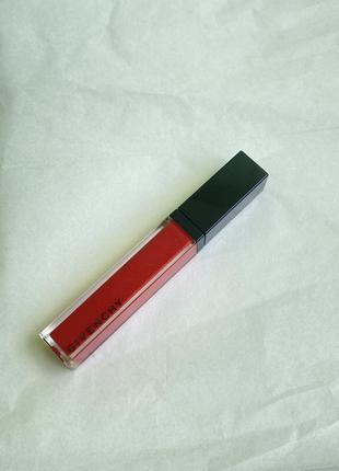 Блеск для губ givenchy gloss interdit1 фото