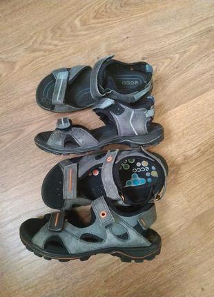 Босоніжки ессо р. 33