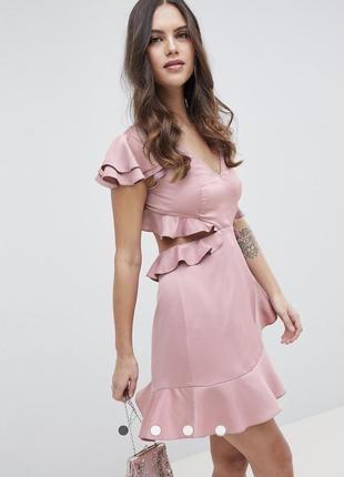 Атласное платье мини с вырезом на спине и оборкой asos design