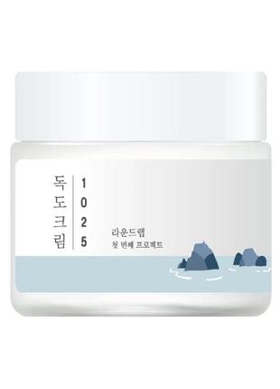 Глубоко очищающая маска round lab 1025 dokdo mud pack 100 мл1 фото