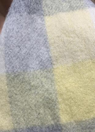 Теплый шарф шерсть в желто-серую клетку4 фото