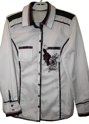 Незвичайна жіноча блуза сорочка з багатьма цікавими деталями