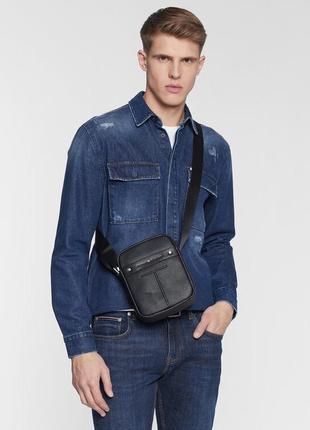Сумка tommy hilfiger  th central mini reporter месенджер барсетка