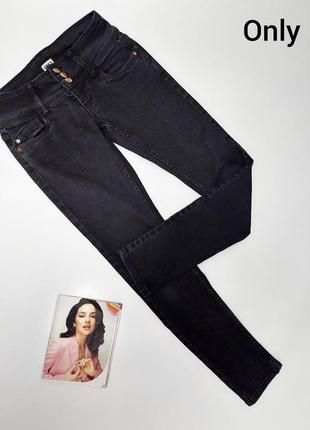 Женские темные джинсы скинины на пуговицах от бренда only1 фото