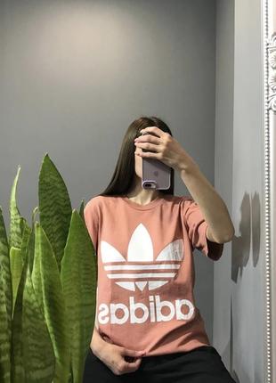 Футболка adidas великий логотип