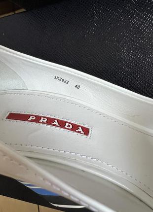 Туфлі на танкетці prada6 фото