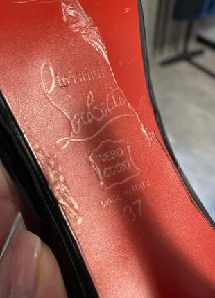 Лаковані класичні туфлі christian louboutin5 фото