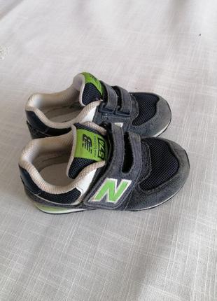 Кросівки new balance