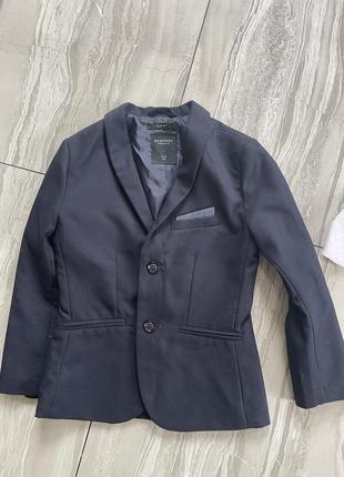 Очень стильный пиджак от reserved