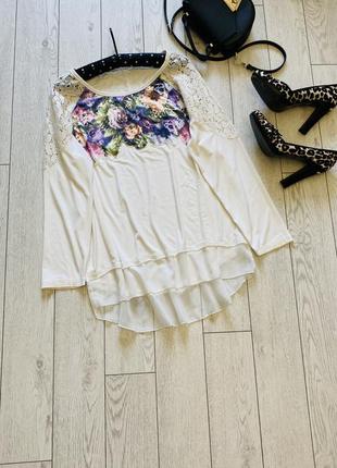 Потрясающе красивый удлиненный лонгслив.