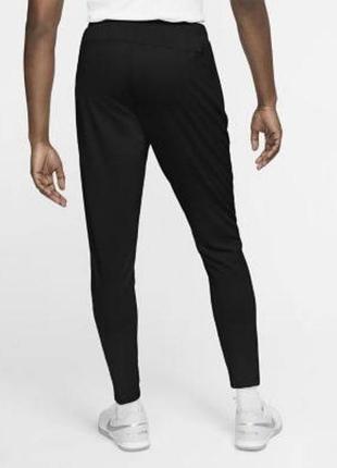 Штаны спортивные оригинал свежие колекции пот 33 см тянется до 41 см длина 99 см