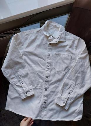 Белая джинсовая куртка рубашка8 фото