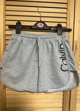 Шорти calvin klein jeans s або m