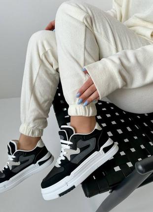 Угорщина чорні кеди - кросівки з сірими вставками на білій підвищеній підошві 36р.7 фото