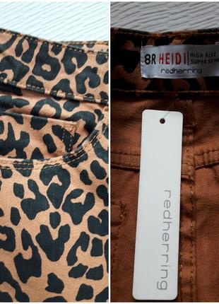 Крутые стрейчевые джинсы скинни в леопардовый принт высокая посадка heidi redherring10 фото