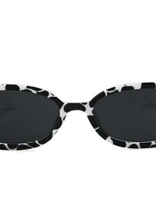 Солнцезащитные очки с коровьим принтом1 фото