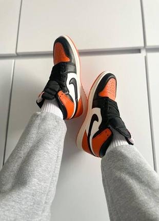 Кроссовки nike air jordan 1 retro orange black