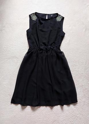 Платье шифоновое zara, s, 26 на подкладке, декор на плечах, зара s