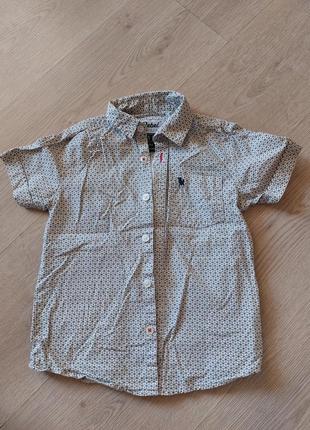 Стильная рубашка с коротким рукавом и акцентными деталями на мальчика 4-5 лет, 110 см