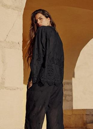 Zara костюм брючный  вышивка ришельем, аппликации из бусин в тон6 фото