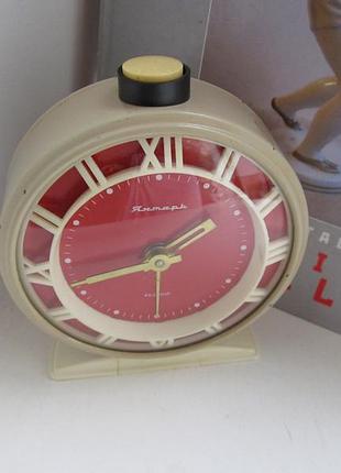 Будильник настольный "янтарь" made in ussr рабочий 3
