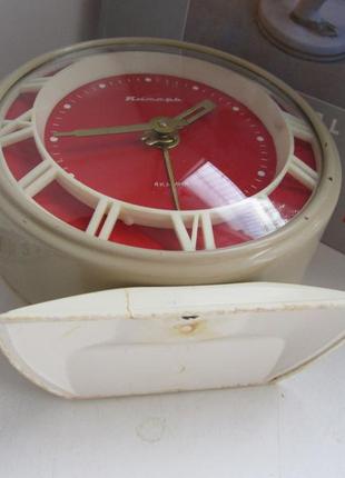 Будильник настольный "янтарь" made in ussr рабочий 3