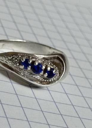 Серебряный перстень - кольцо  с сапфирами