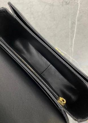 Женская черная сумка celine triomphe medium селин кожа кожаная классика классическая маленький клатч7 фото