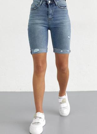 Жіночі джинсові шорти з підкатом1 фото