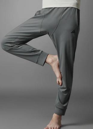 Спортивні штани adidas authentic balance yoga