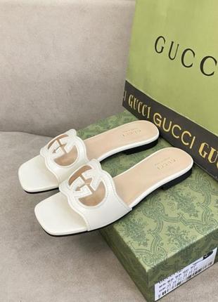 Стильные шлепки gucci