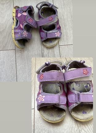 Фиолетовые босоножки 💜детские сандали на липучки2 фото