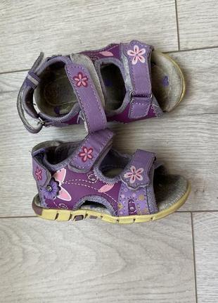 Фиолетовые босоножки 💜детские сандали на липучки4 фото