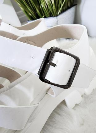 Женские новые белые закрытые босоножки, сандалии, в стиле прада7 фото