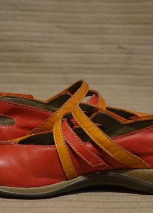 Дуже яскраві оранжево-червоні шкіряні туфельки romika німеччина 41 р.5 фото