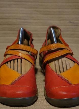 Дуже яскраві оранжево-червоні шкіряні туфельки romika німеччина 41 р.2 фото