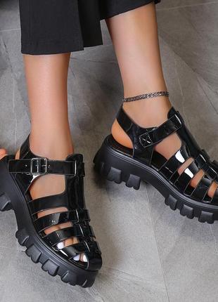 Женские новые черные закрытые босоножки, сандалии, в стиле прада2 фото