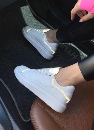 Жіночі білі шкіряні, рефлективні кросівки маквин alexander mcqueen white reflective.6 фото