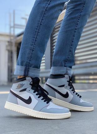 Чоловічі сірі шкіряні кросівки найк джордан nike air jordan 1 retro grey осінні.