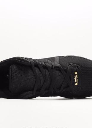 Чоловічі баскетбольні кросівки nike lebron witness vll black/gold7 фото