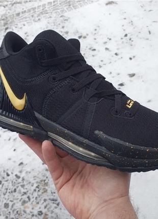 Чоловічі баскетбольні кросівки nike lebron witness vll black/gold2 фото