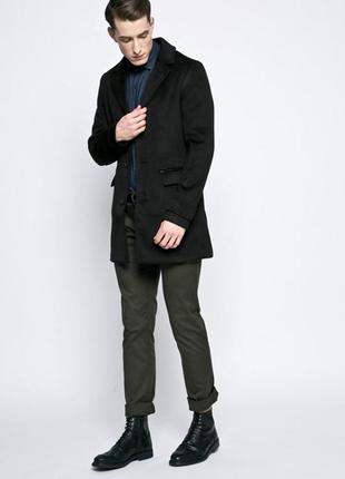 Пальто guess (usa), чорного кольору.2 фото